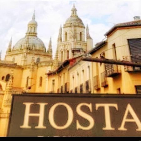 Hostal Plaza Segowia Zewnętrze zdjęcie