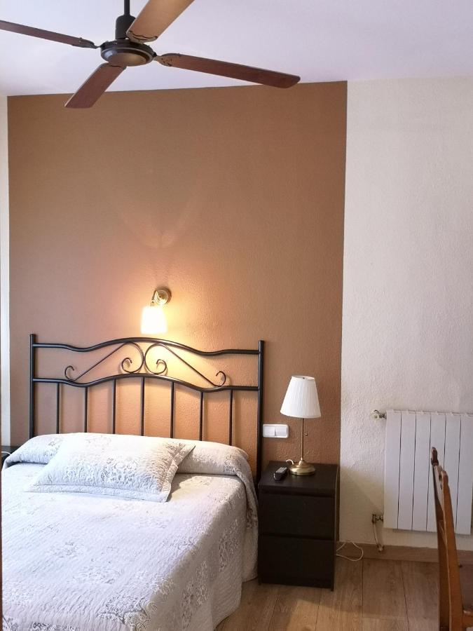 Hostal Plaza Segowia Zewnętrze zdjęcie
