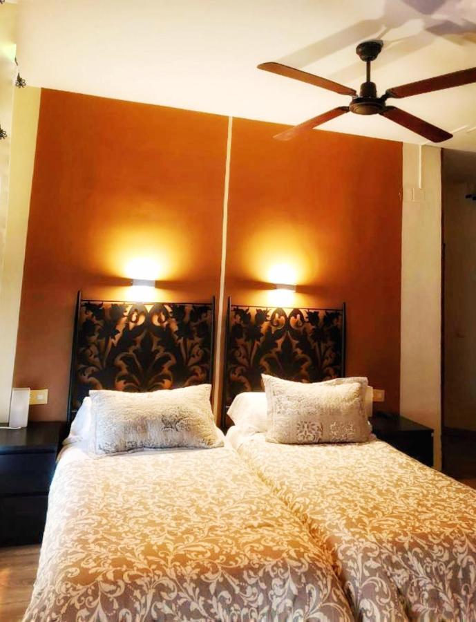 Hostal Plaza Segowia Zewnętrze zdjęcie